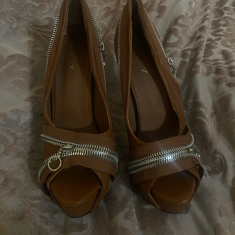 Chic Brown and Silver Heels with Zipper Details